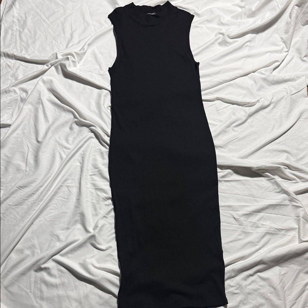 Elegant Black Sleeveless Dress